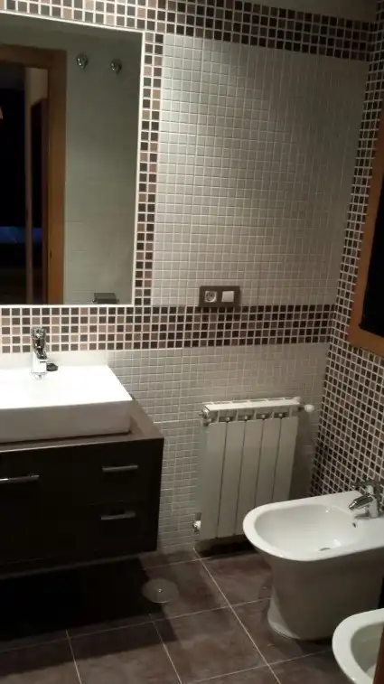 Baño de Apartamento en venta en Oviedo  con Calefacción, Parquet y Trastero
