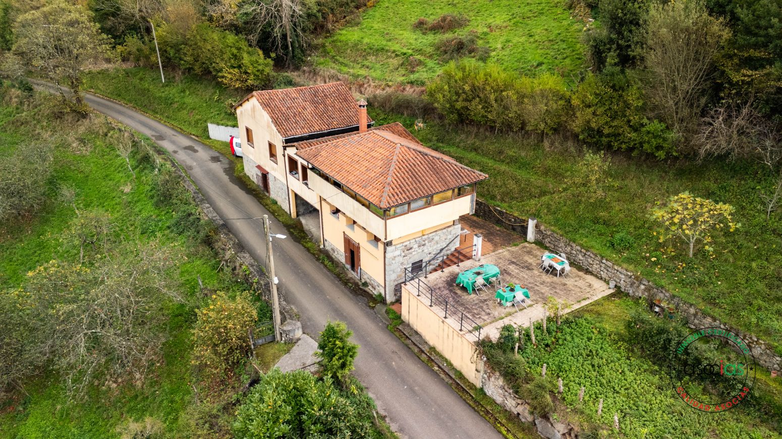 Vista exterior de Casa o chalet en venta en Grado con Calefacción