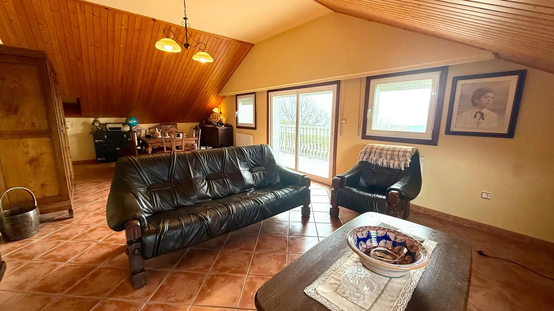 Living room of Country homes for sale in Toén  with Heating, Private garden and Storage room