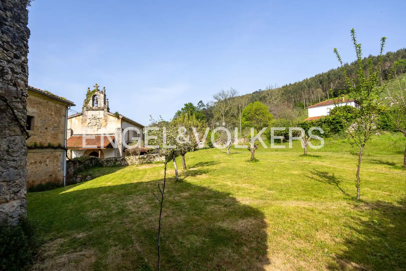 Casa o chalet en venta en Ribamontán al Monte con Calefacción y Jardín privado
