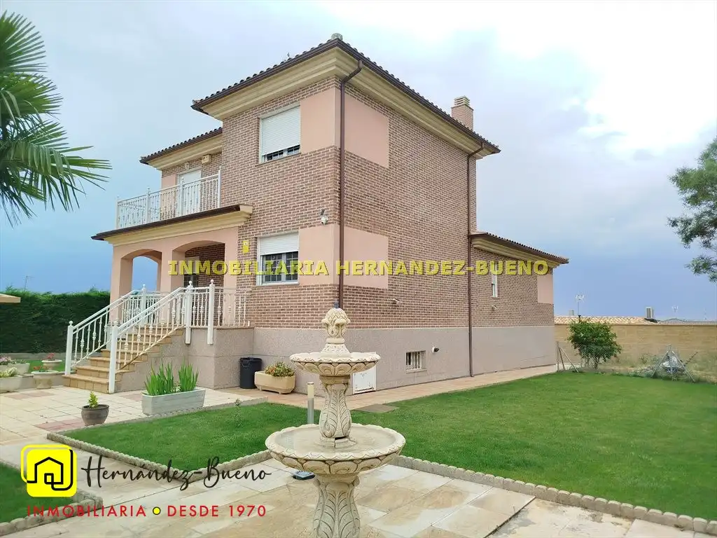 Jardín de Casa o chalet en venta en Calvarrasa de Abajo con Calefacción, Jardín privado y Terraza