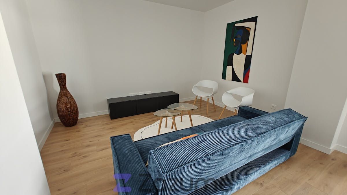 Sala d'estar de Pis de lloguer en  Sevilla Capital amb Aire condicionat, Jardí privat i Parquet