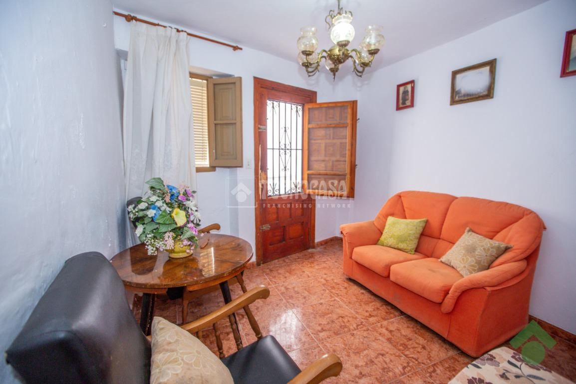 Sala d'estar de Casa adosada en venda en Almuñécar amb Terrassa