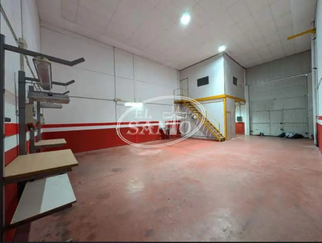 Nau industrial en venda a Periurbano Este - Campiña