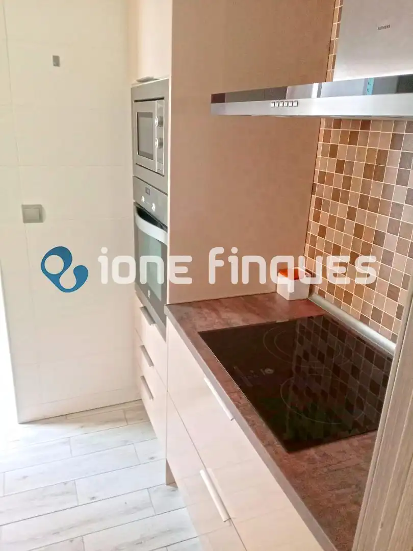 Kitchen of Flat for sale in Badalona  with Heating, Private garden and Balcony