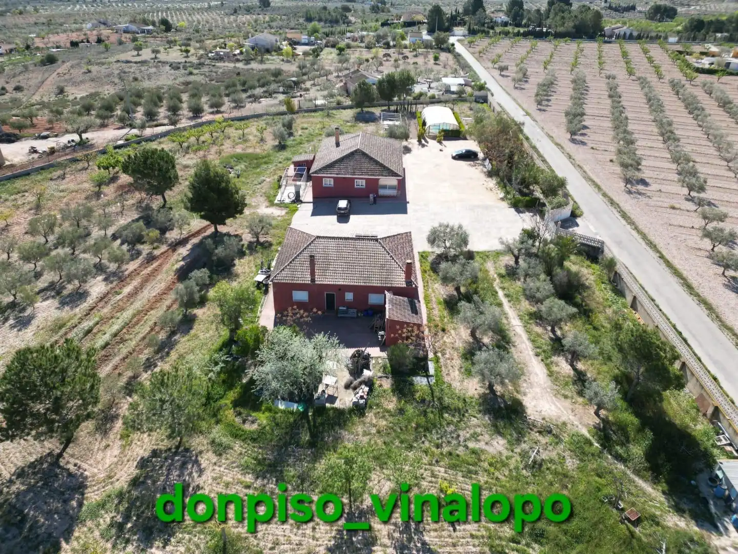Jardí de Finca rústica en venda en Elda amb Calefacció i Piscina