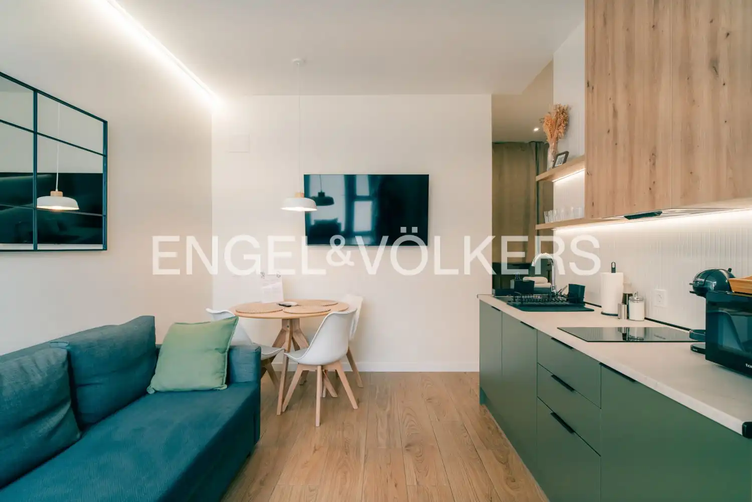 Living room of Apartments for sale in Valencia  with Air Conditioner, Heating and Furnished