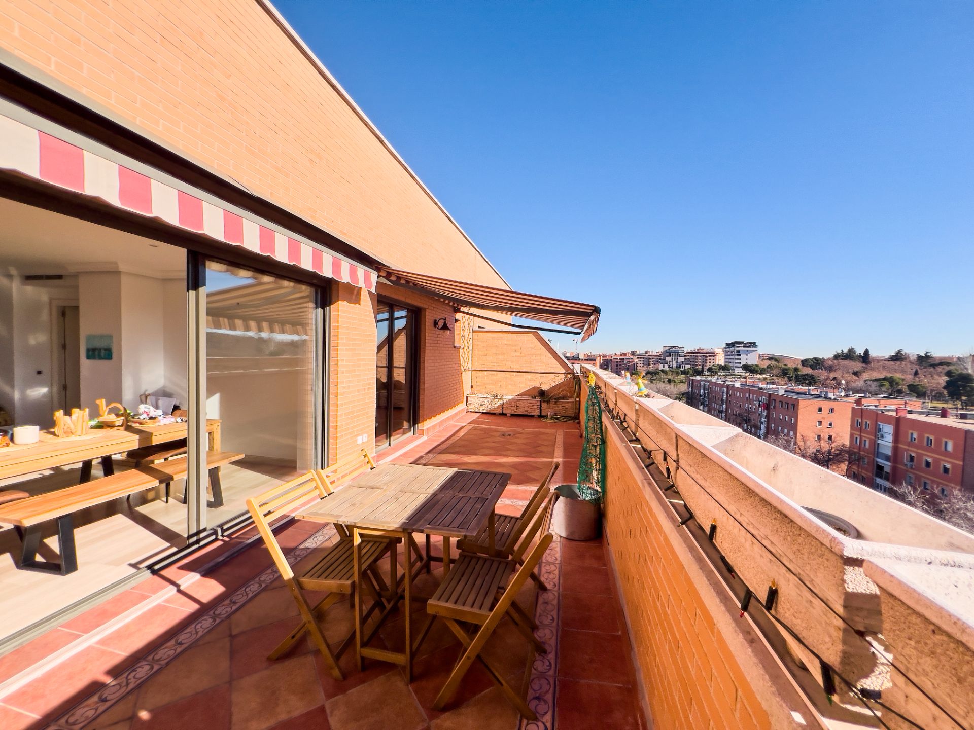 Terrace of Attic for sale in  Madrid Capital  with Air Conditioner, Heating and Private garden