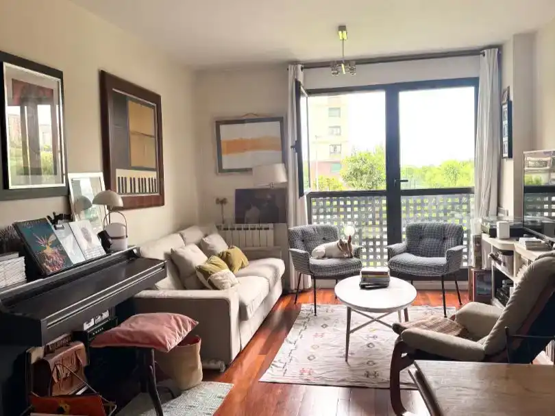 Sala de estar de Piso en venta en Santander con Balcón