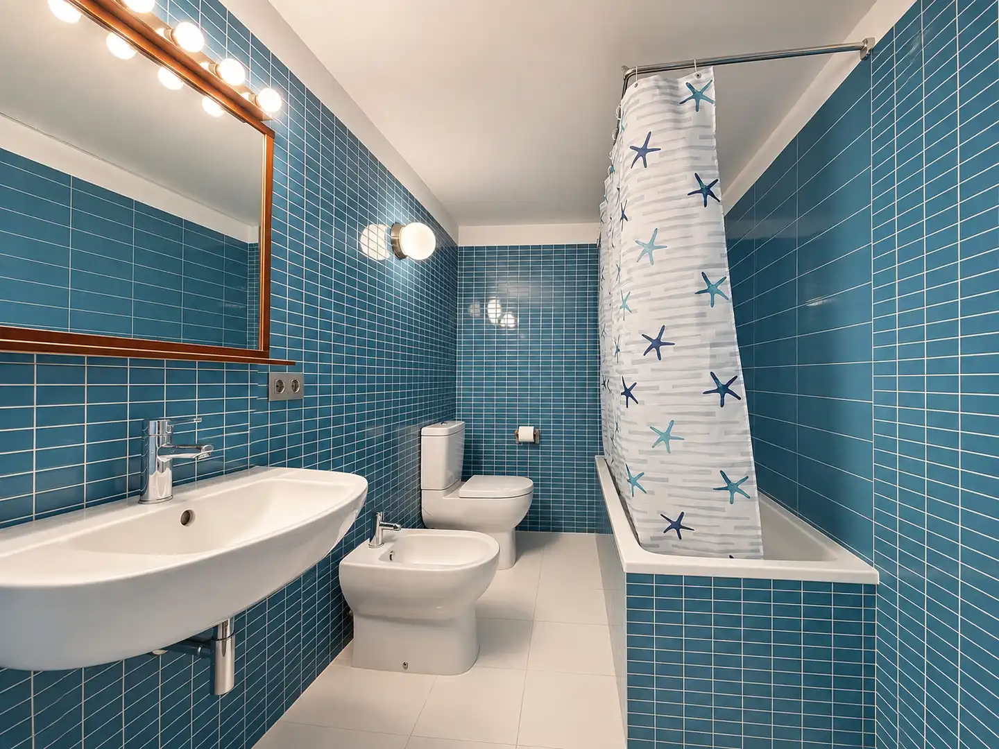 Bathroom of Country homes for sale in Villayerno Morquillas  with Heating, Parquet flooring and Storage room