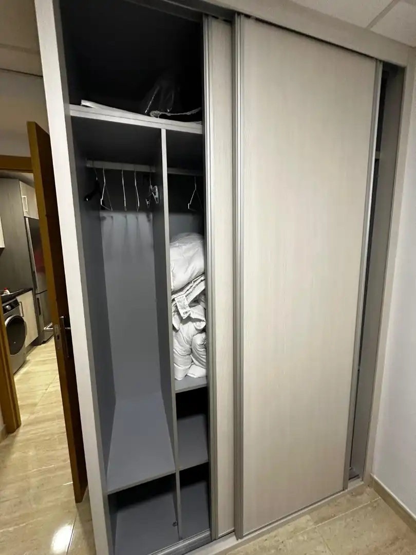 Schlafzimmer von Wohnungen zur Miete in Jaén mit Klimaanlage und Möbliert