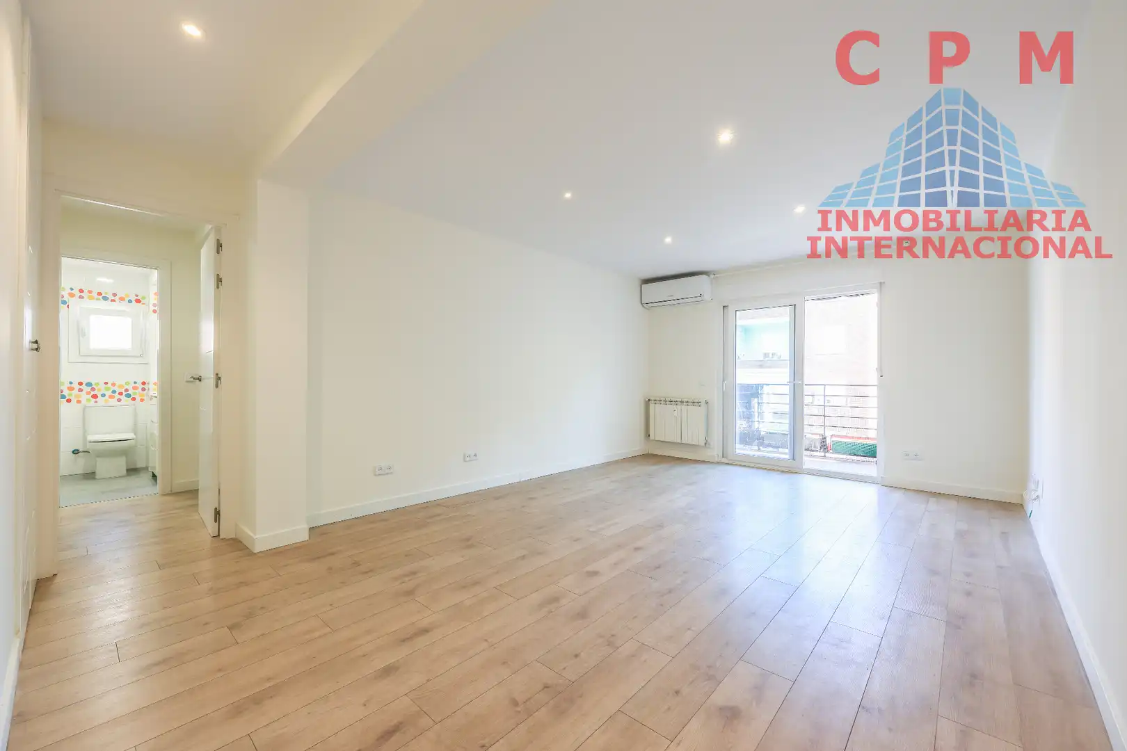 Sala d'estar de Pis de lloguer en Madrid amb Aire condicionat, Calefacció i Parquet