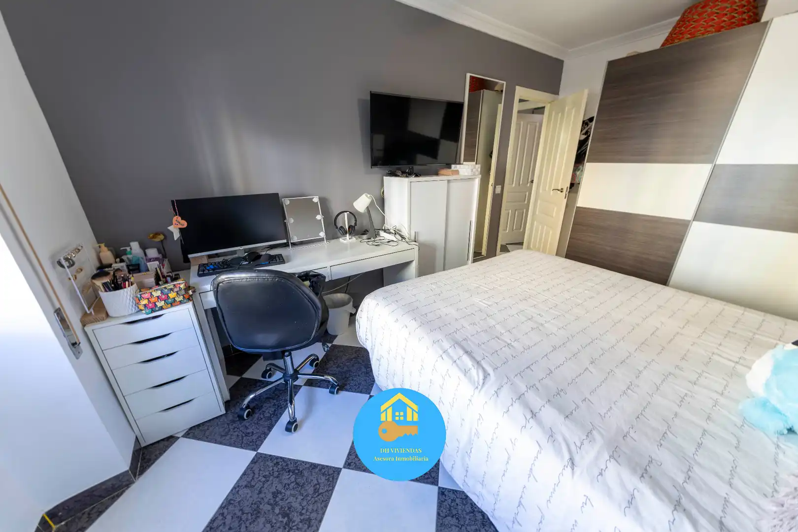 Schlafzimmer von Wohnung zum Verkauf in Dos Hermanas mit Klimaanlage und Abstellraum