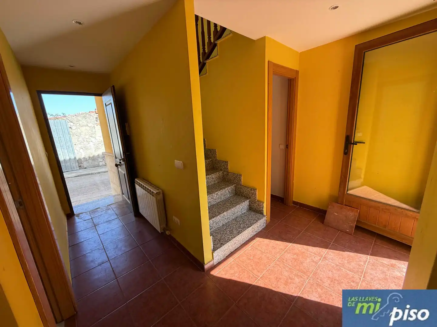 Casa adosada en venda en Corcos amb Calefacció, Jardí privat i Parquet
