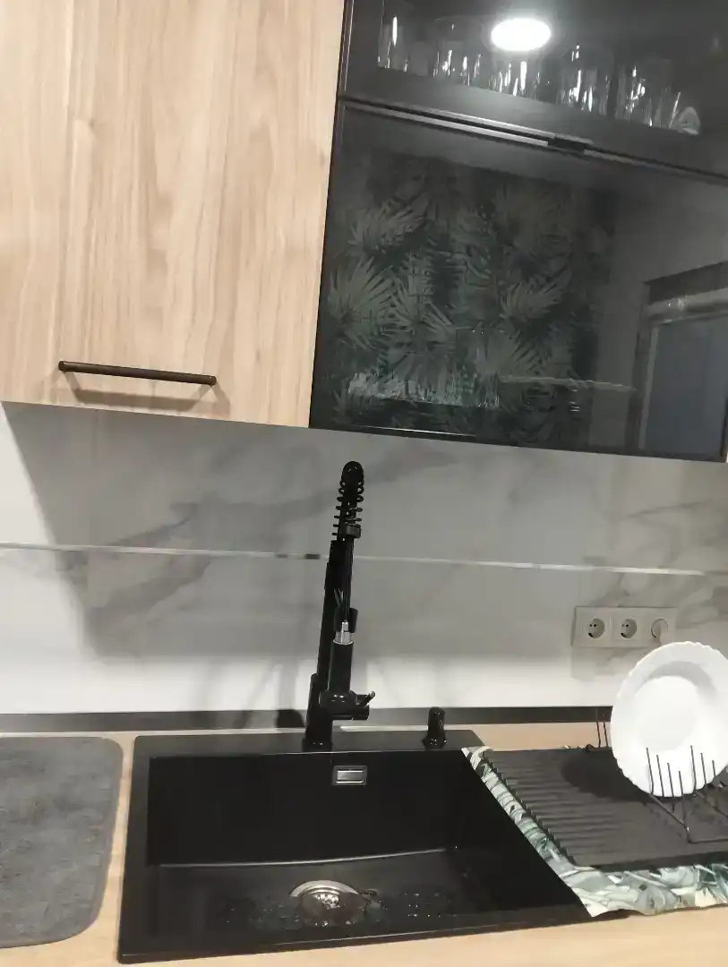 Baño de Piso para compartir en Navalcarnero con Parquet, Amueblado y Horno