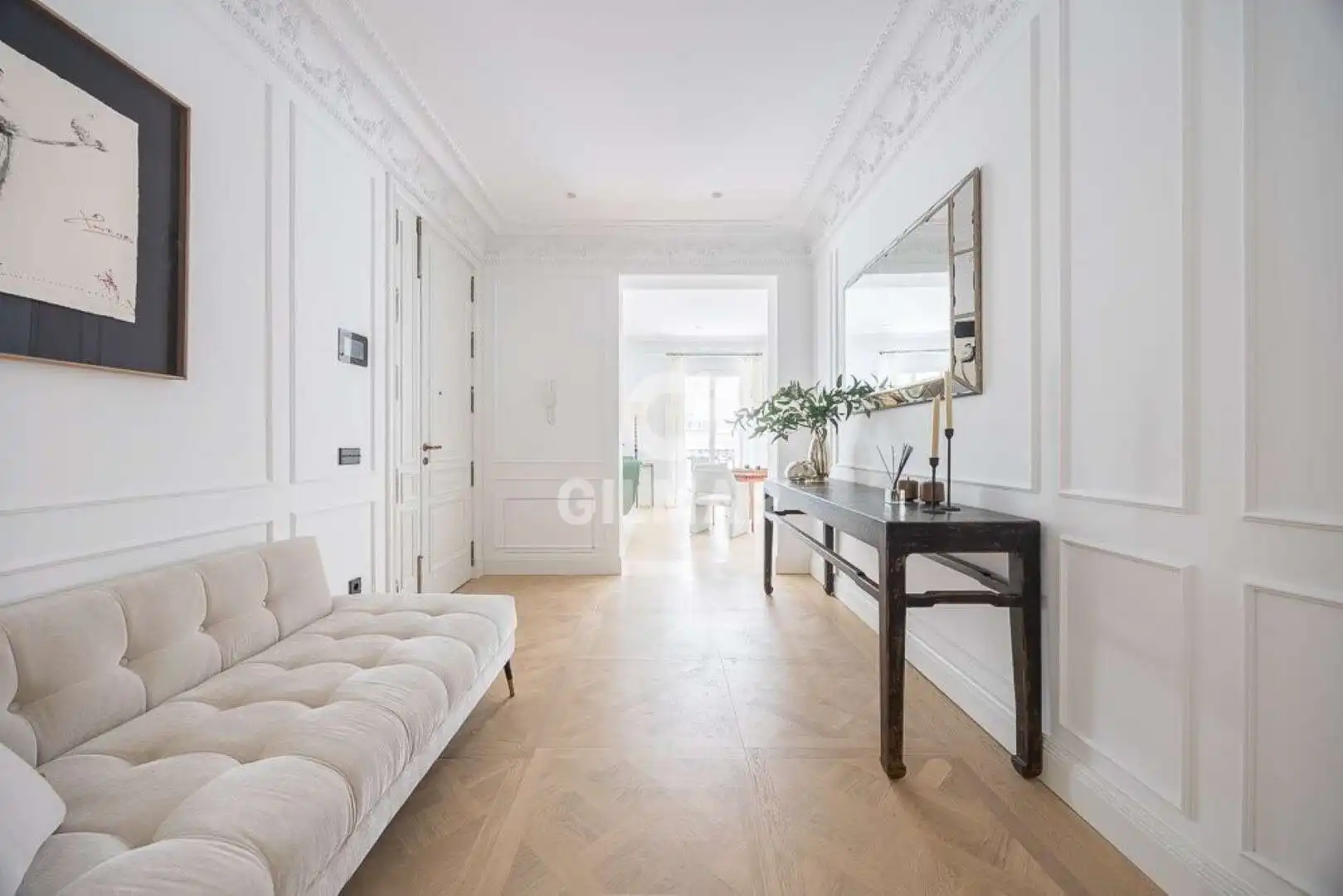 Piso en venta en Madrid con Calefacción y Balcón