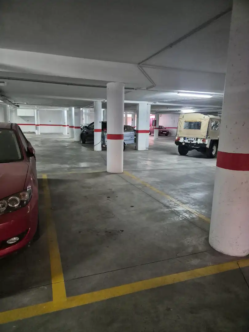 Parkplatz von Garage zum Verkauf in Tomelloso