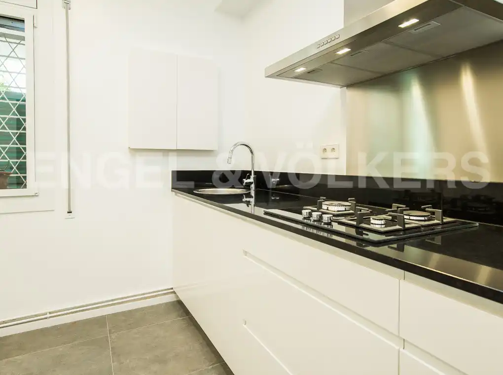 Kitchen of Flat for rent in Barcelona  with Air Conditioner, Heating and Private garden