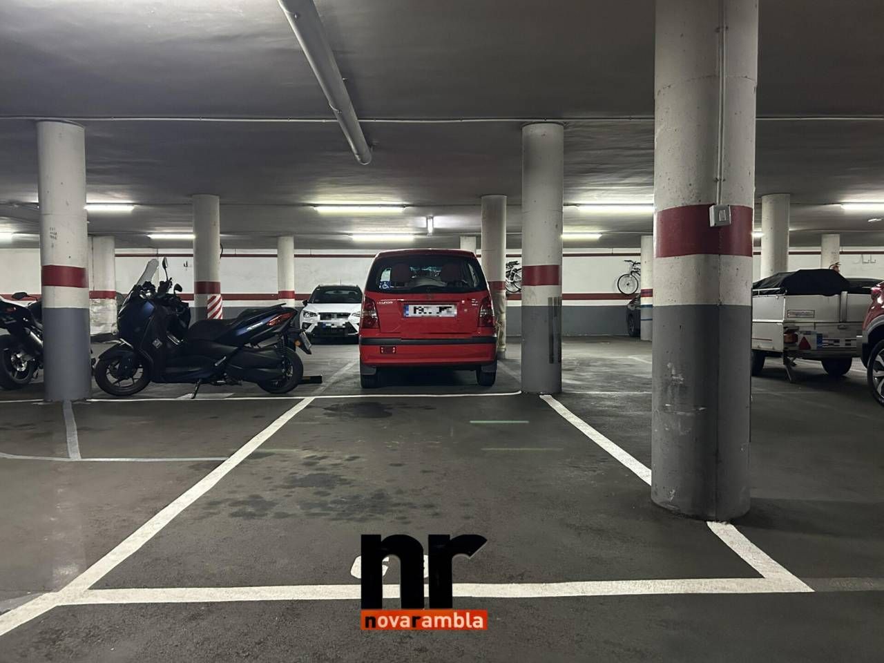 Garaje de alquiler en Plaza Palau Ausit, Sant Andreu - Gassó Vargas