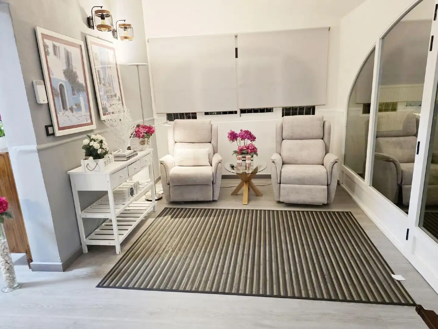 Sala d'estar de Casa o xalet de lloguer en Dénia amb Aire condicionat, Calefacció i Jardí privat