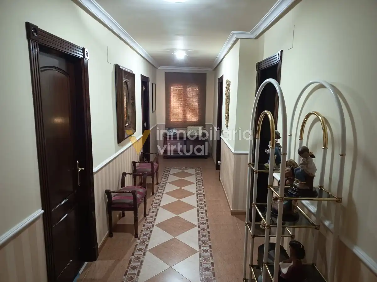Casa o chalet en venta en Lucena con Piscina y Amueblado