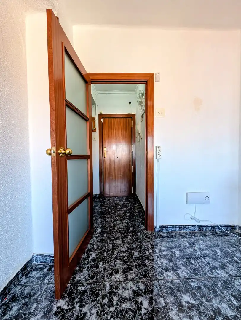 Flat for sale in Cornellà de Llobregat  with Furnished and Alarm