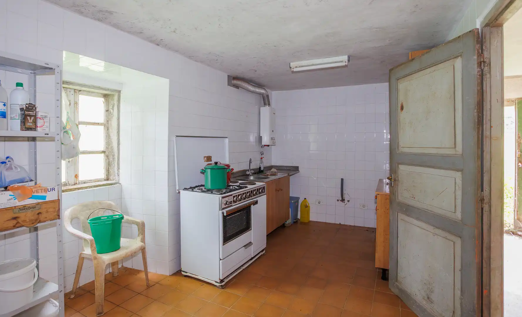 Cocina de Finca rústica en venta en Friol