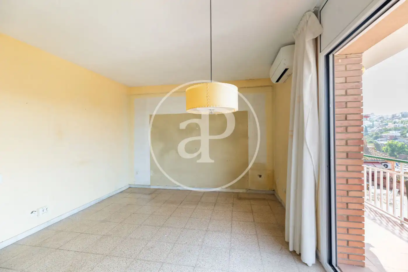 Sala de estar de Piso en venta en Sant Just Desvern con Aire acondicionado, Calefacción y Jardín privado