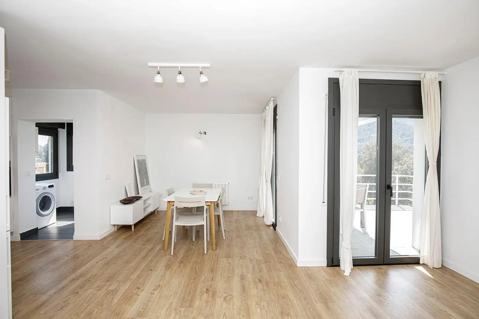 Schlafzimmer von Wohnung zur Miete in Sant Martí de Llémena mit Klimaanlage, Privatgarten und Terrasse