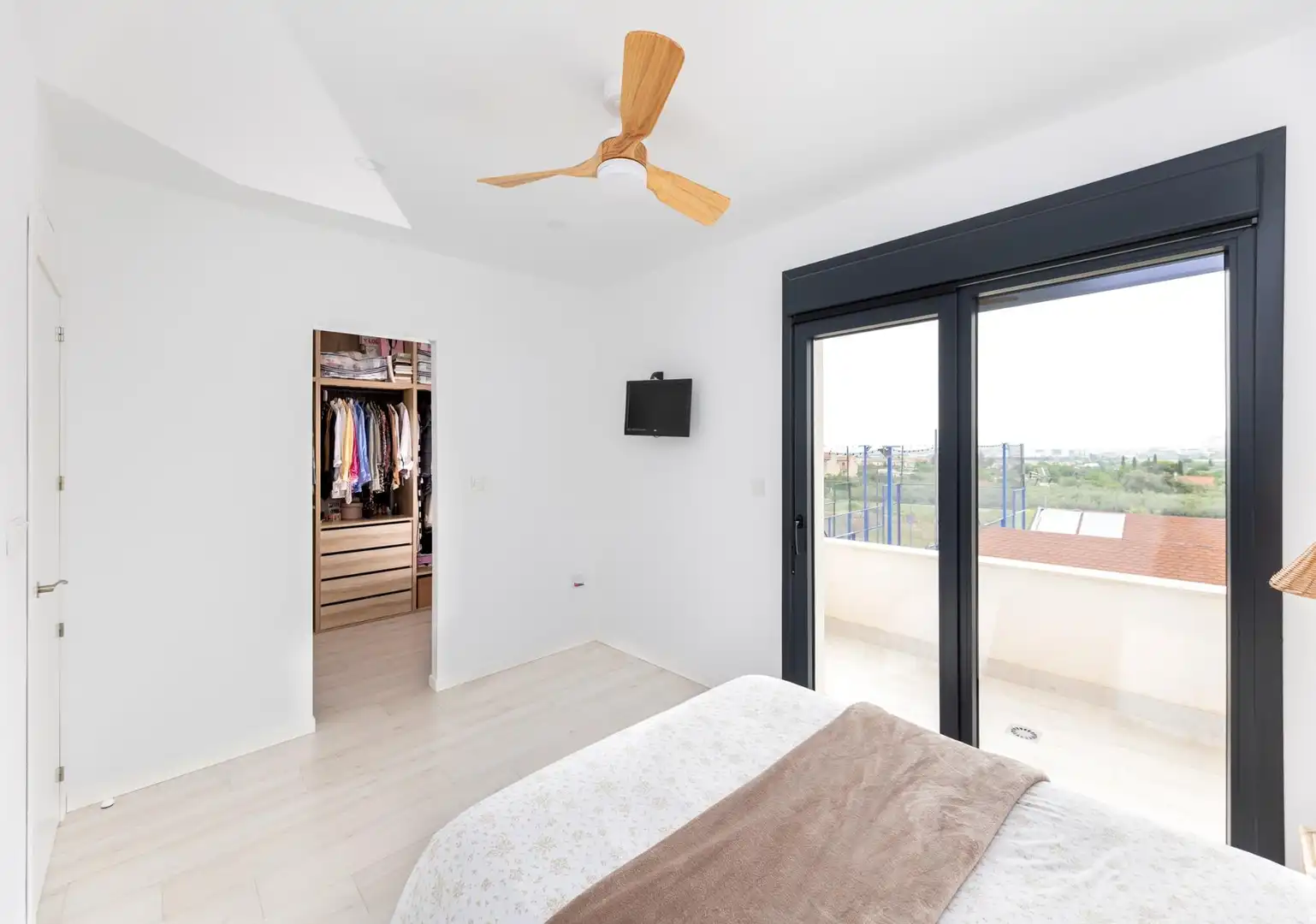 Dormitori de Casa o xalet en venda en La Zubia amb Terrassa i Piscina