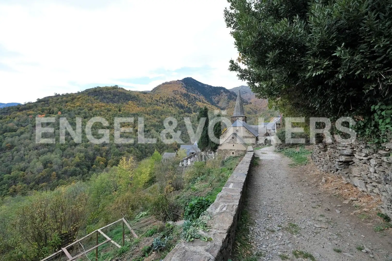 Casa con jardín en venta en Bausen, imagen 14