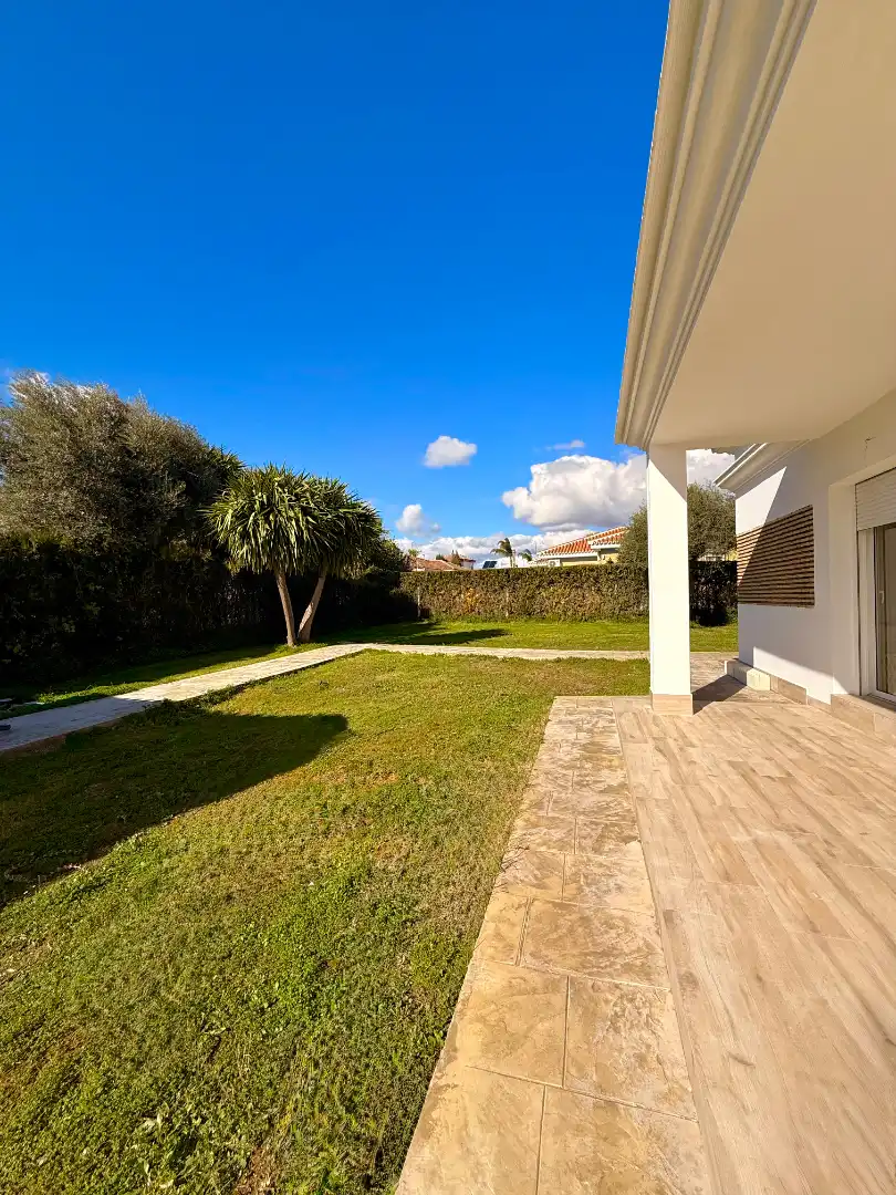 Jardí de Casa o xalet en venda en Espartinas amb Aire condicionat, Calefacció i Jardí privat
