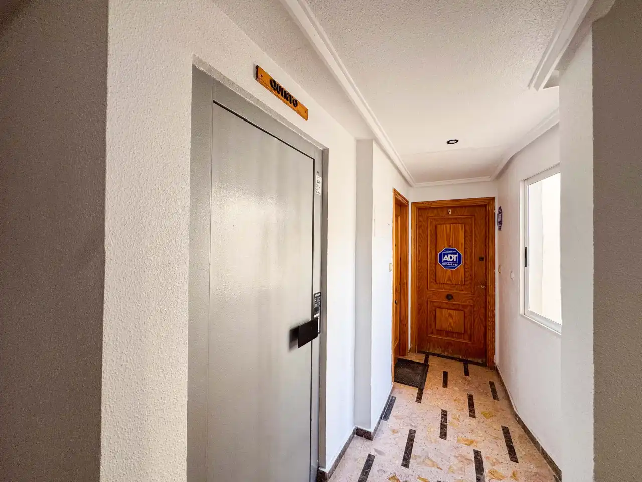 Ático en venta en Torrevieja con Calefacción, Terraza y Balcón