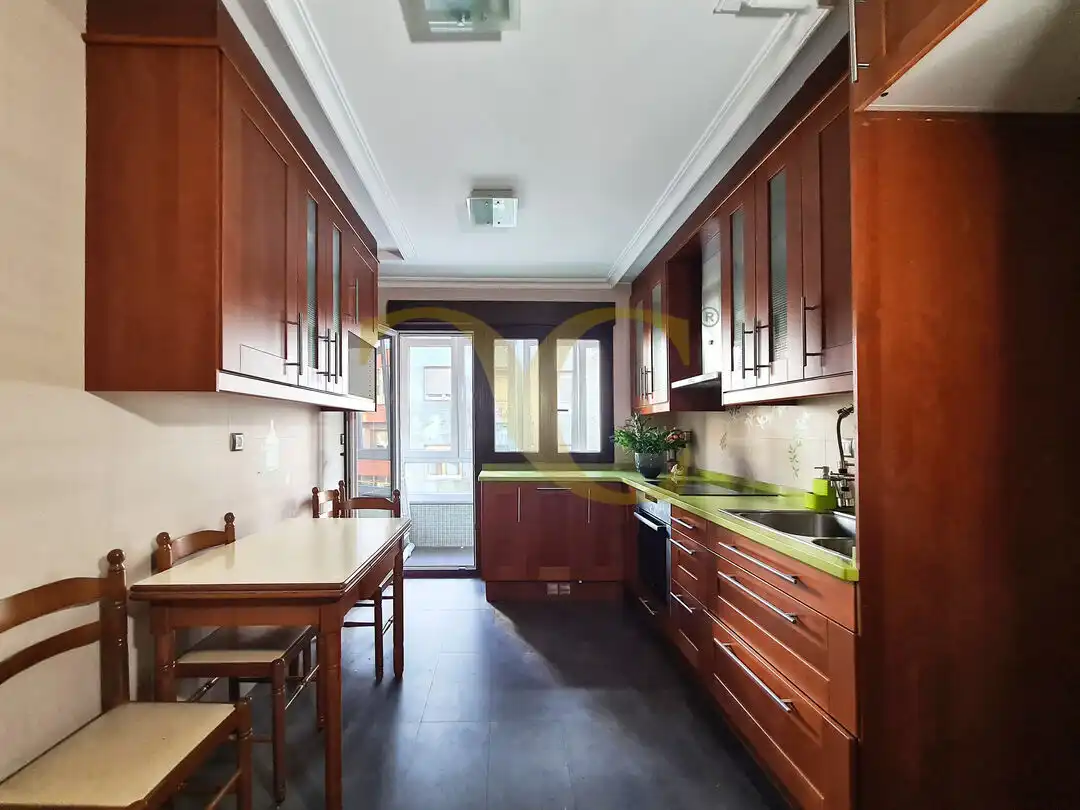Piso con ascensor en venta en Calle de Torrevieja, imagen 4