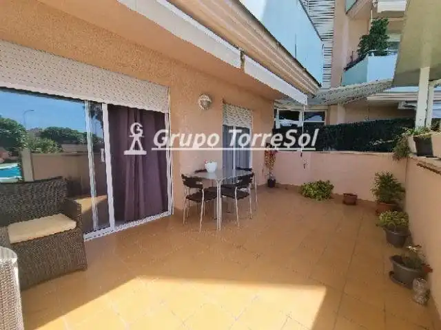 Terraza de Piso en venta en La Pobla de Montornès   con Aire acondicionado, Calefacción y Terraza