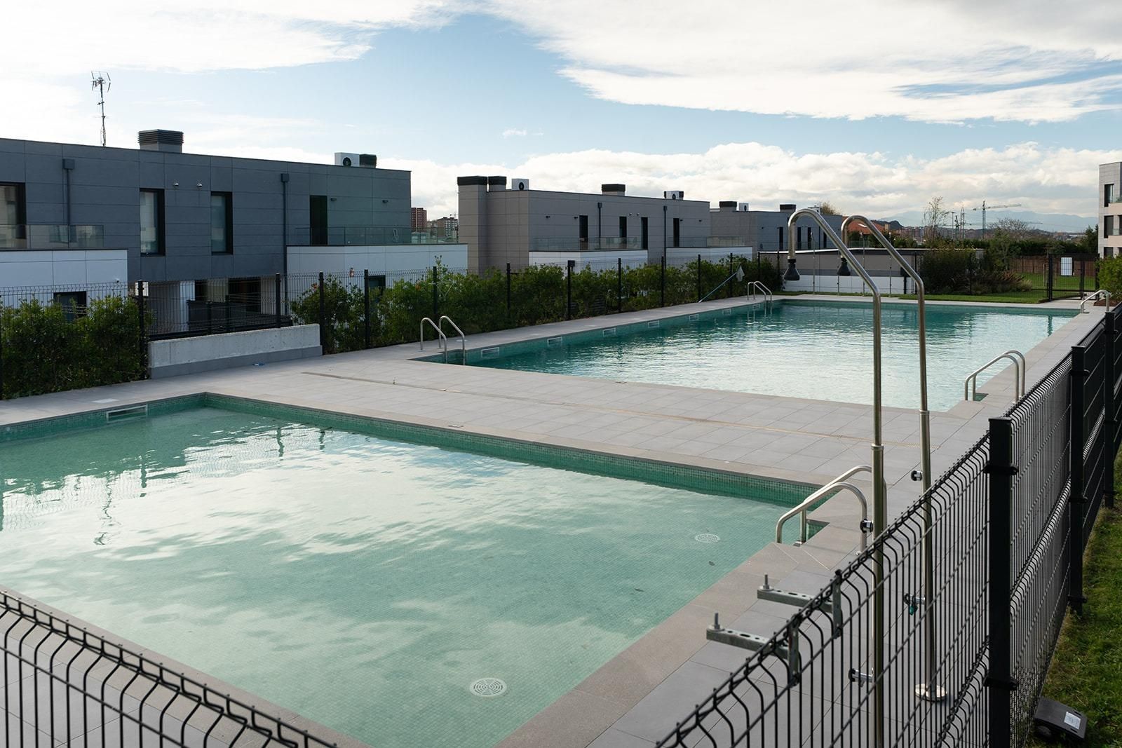 Piscina de Pis en venda en Santander amb Calefacció, Jardí privat i Terrassa