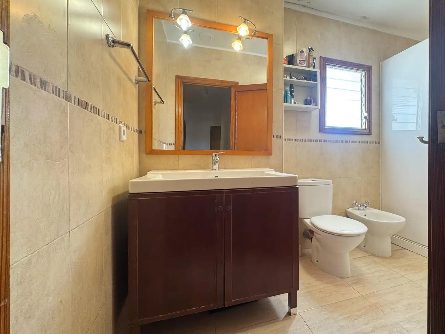 Badezimmer von Dachboden zum Verkauf in Marratxí mit Klimaanlage, Terrasse und Abstellraum