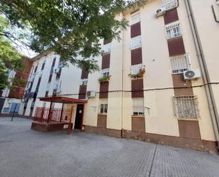 Exterior view of Flat for sale in  Sevilla Capital