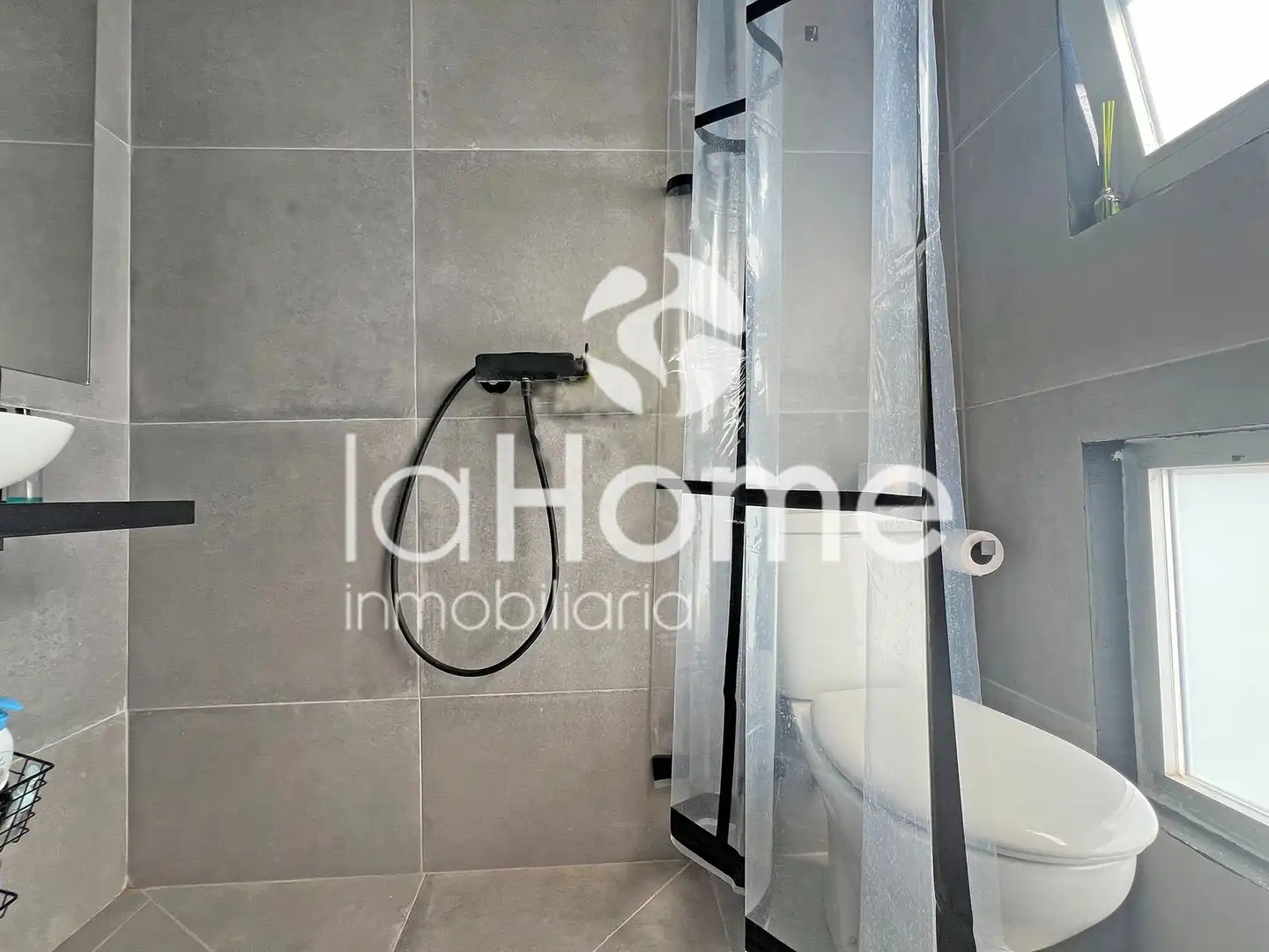 Bany de Apartament en venda en Paterna amb Aire condicionat, Moblat i Forn