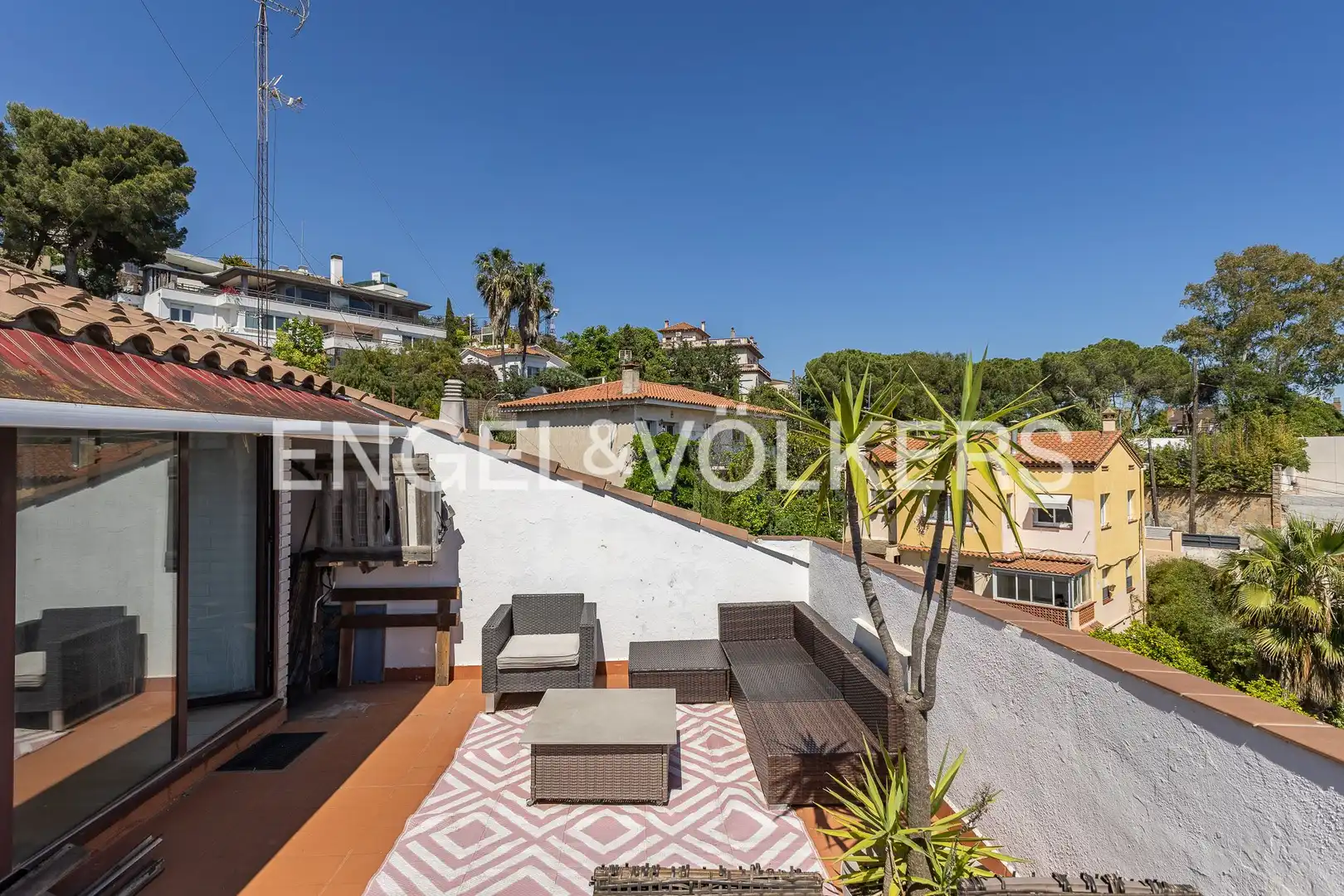 Casa amb terrassa en venda a La Miranda, imagen 48
