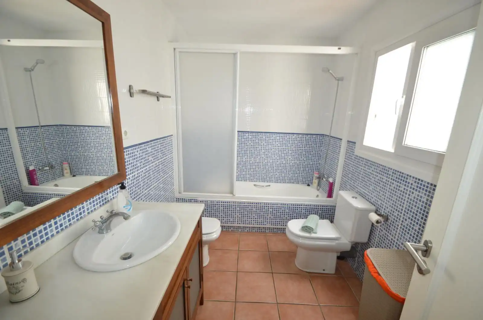 Badezimmer von Country house zum Verkauf in Vinaròs mit Klimaanlage, Heizung und Terrasse