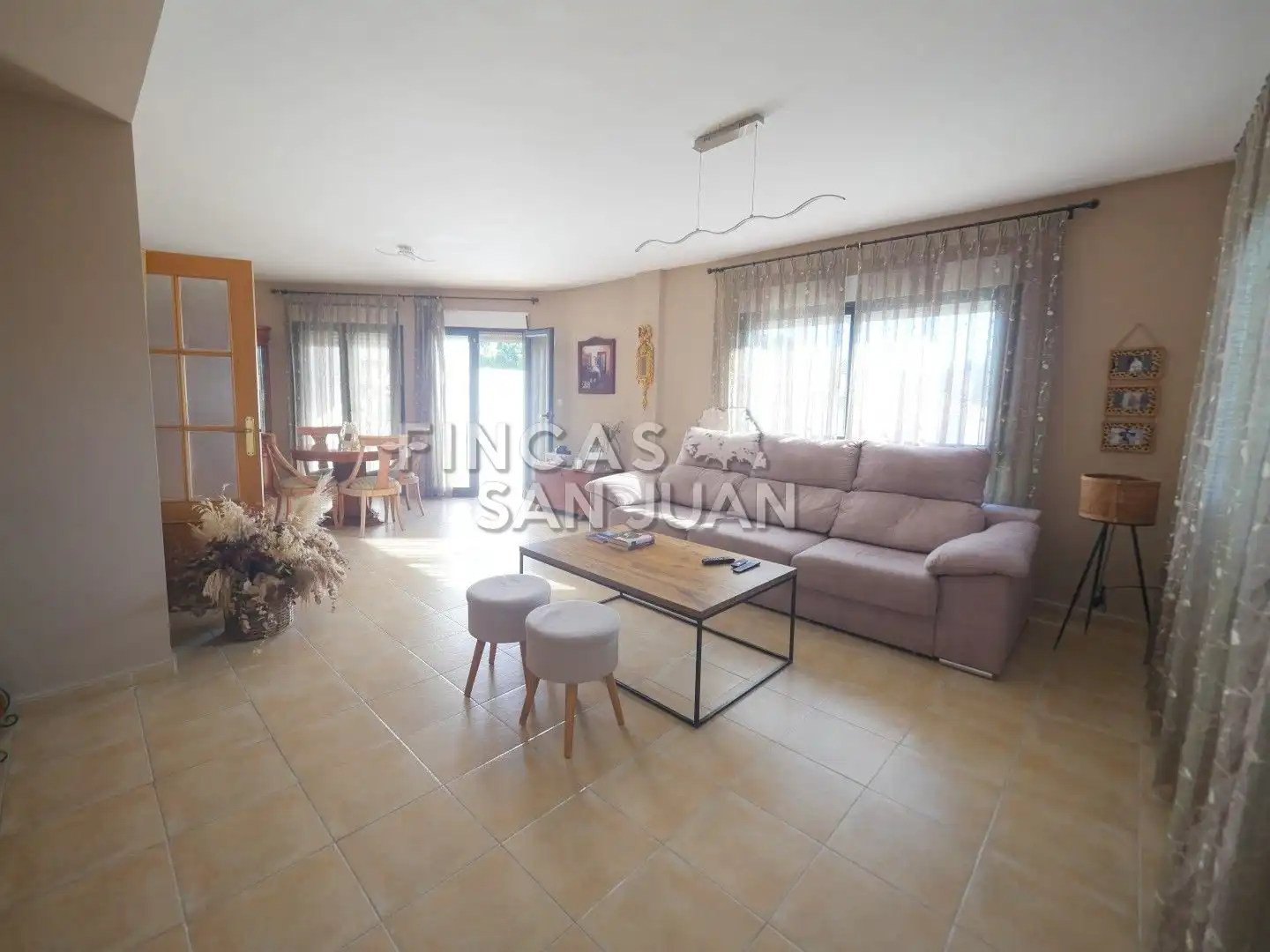 Sala d'estar de Casa o xalet en venda en Centro  