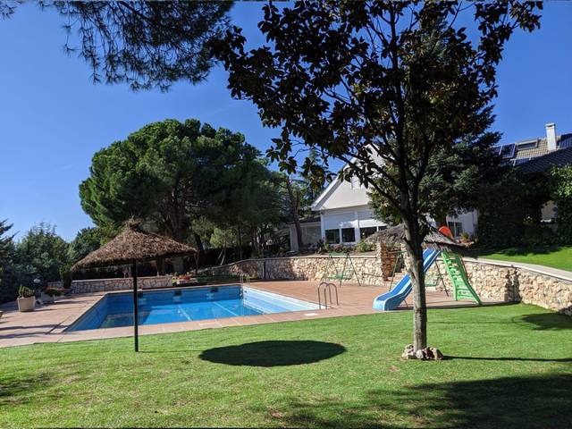 Casa-chalet en Venta en Monteclaro