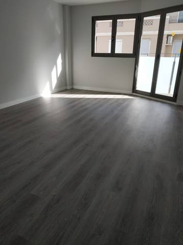 Piso en Alquiler en Carrer de Manolo Taberner en Nou Moles