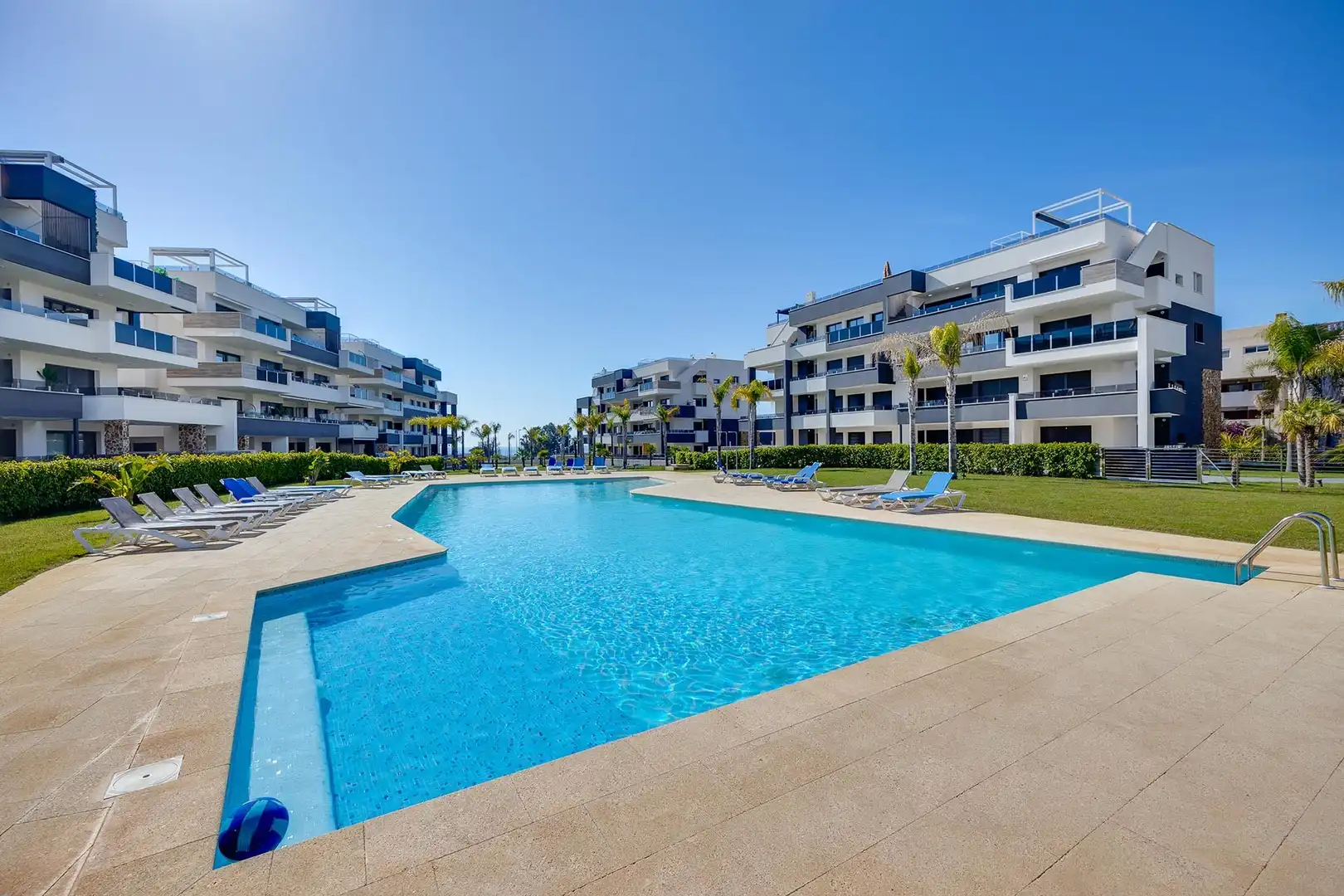 Apartament amb piscina en venda a Orihuela Costa, imagen 2