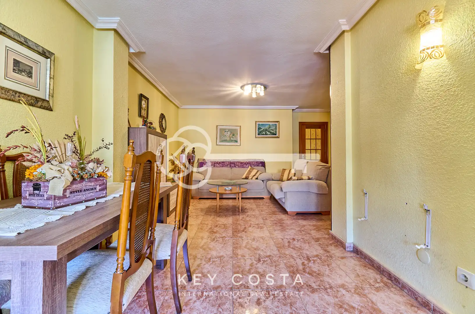 Wohnzimmer von Wohnung zum Verkauf in Alicante / Alacant mit Möbliert