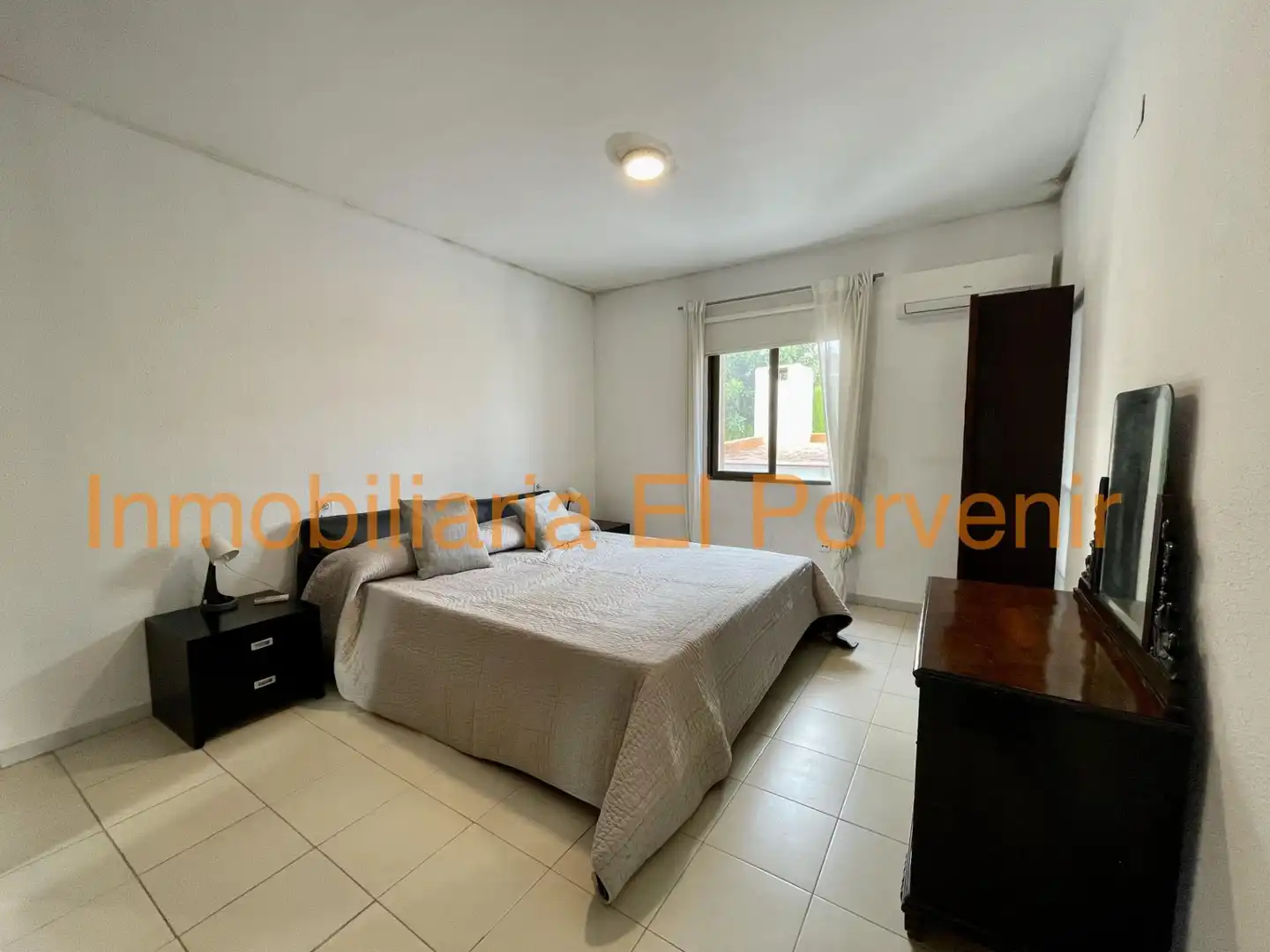 Habitación de Casa o chalet en venta en Torrent con Aire acondicionado, Calefacción y Jardín privado