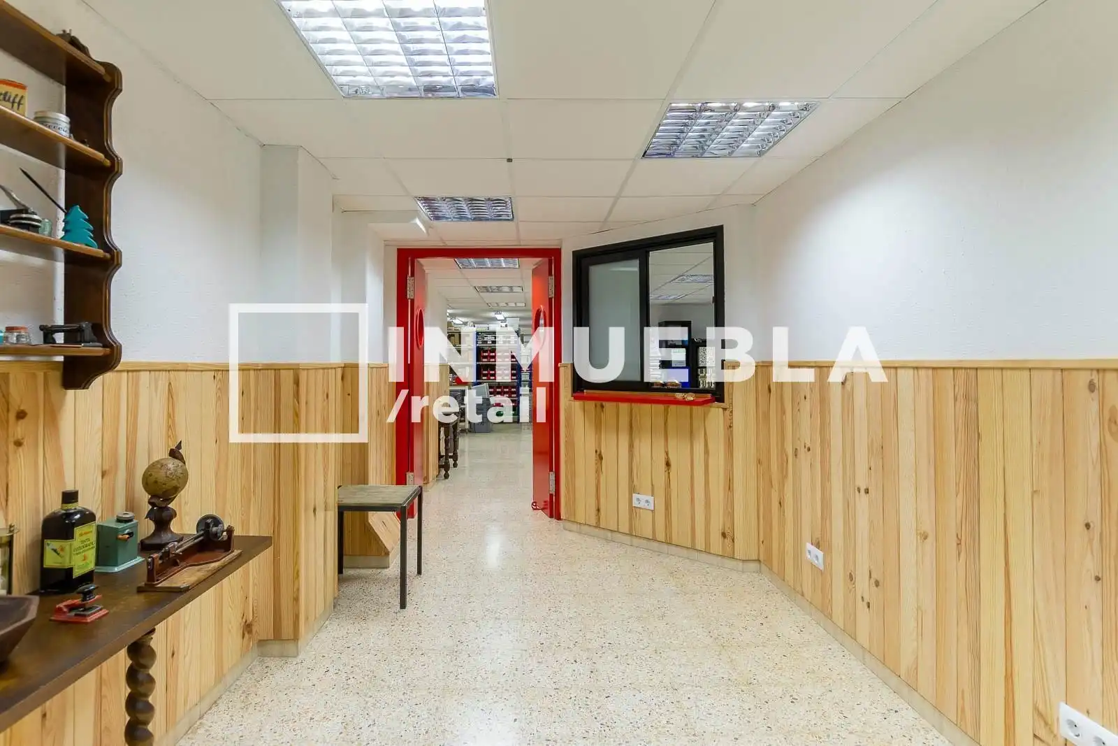 Local en venta en Barcelona con Aire acondicionado, Terraza y Alarma