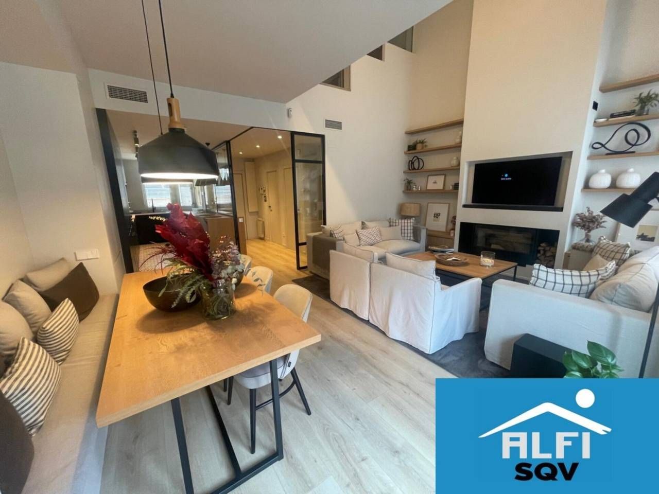 Sala d'estar de Casa o xalet en venda en Sant Quirze del Vallès amb Aire condicionat, Calefacció i Jardí privat