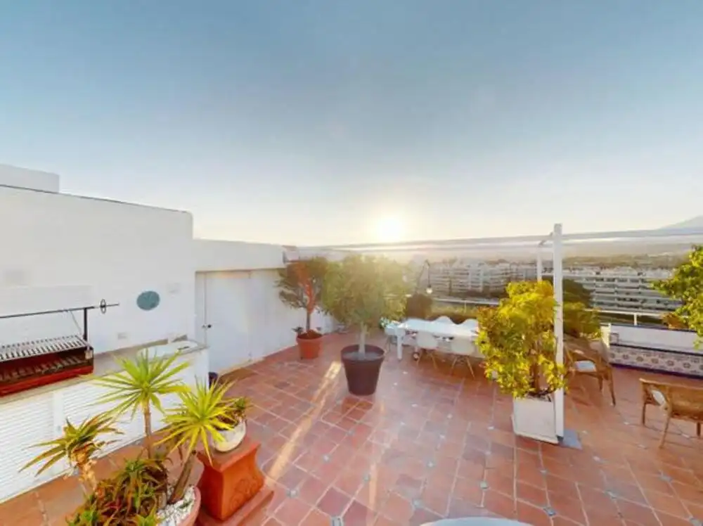 Ático con piscina en venta en San Pedro de Alcántara, imagen 17